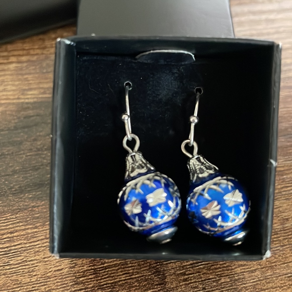 NIB- Earrings Blue & silver color etched
